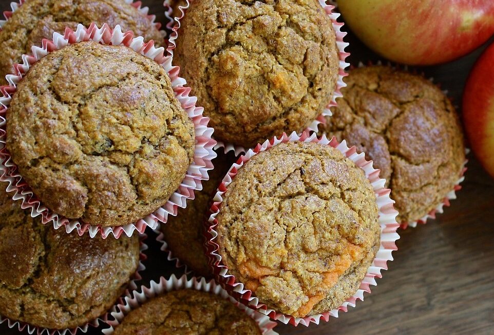 Applesauce Muffins